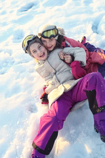 Young Happy Girls Have Fun Winter Sunny Day — Stock Photo, Image