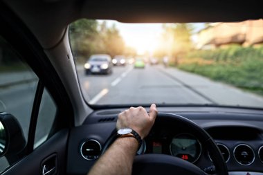 Güneşin altında bir CA'da sürüş