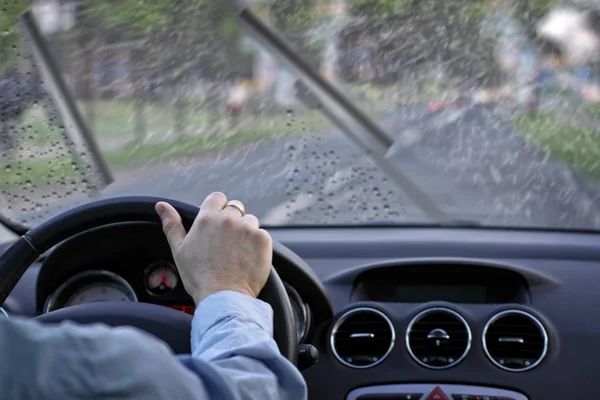 Driver Drives Car Rainy Day — Stock Photo, Image