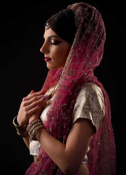 Молода Індійська жінка — стокове фото