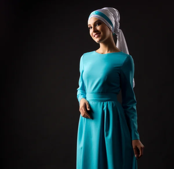 Muslim young woman — Stock Photo, Image