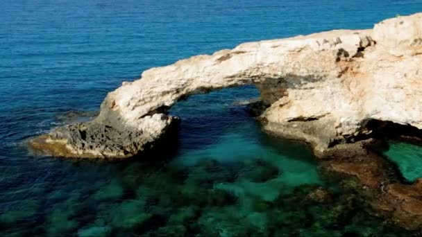 Puente de los amantes Aya Napa, Chipre — Vídeos de Stock