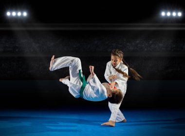 Çocuk dövüş sanatları savaşçı