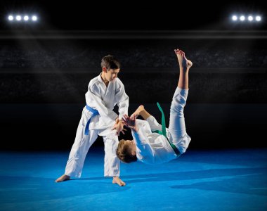 Çocuklar dövüş sanatları savaşçı