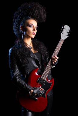 Genç kadın rock müzisyeni