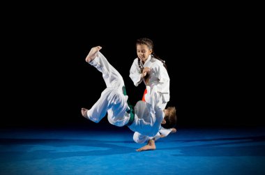 Çocuk dövüş sanatları savaşçı