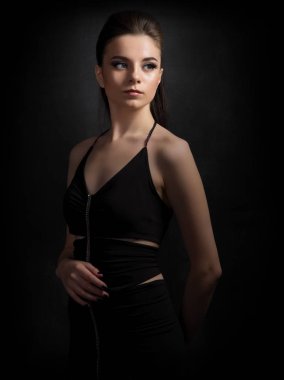 Kadın düşük anahtar portresi