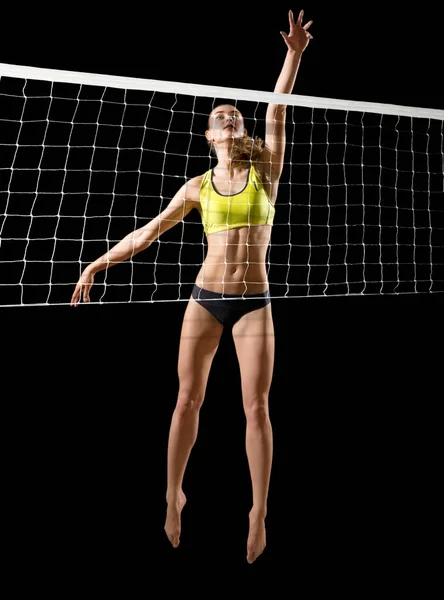 Jovem jogador de voleibol mulher isolado — Fotografia de Stock