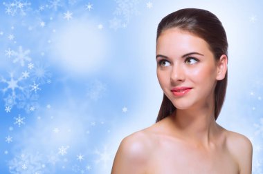 sağlıklı kız kış zemin üzerine