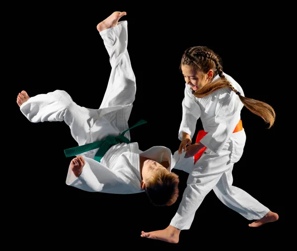 Kinderen martial arts fighters — Stockfoto