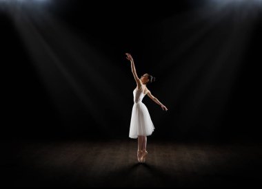 Balerin (tiyatro versiyonunda)