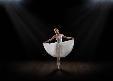 Balerin (içinde iç sürüm)