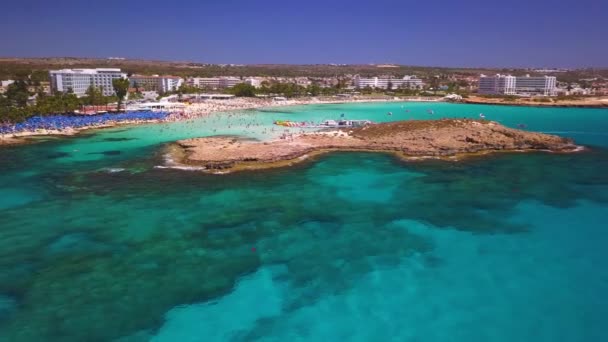 Praia Nissi Aya Napa Chipre Aérea — Vídeo de Stock