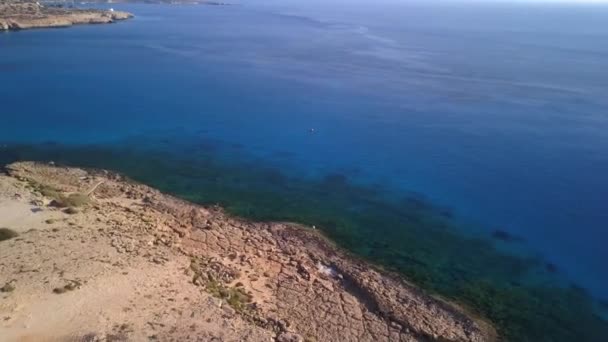 Cavo Greko塞浦路斯航空4K上的蓝色泻湖 — 图库视频影像