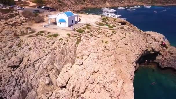 Kirche Auf Cavo Griechisch Zypern Antenne — Stockvideo