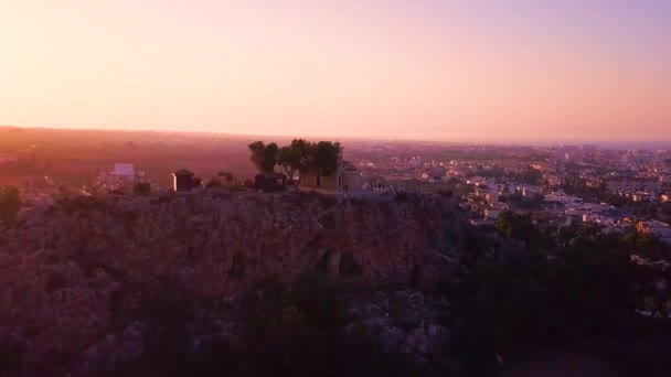 Ilya Kerk Protaras Cyprus Antenne Bij Zonsondergang — Stockvideo