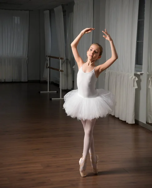 Petite Fille Classique Danseuse Ballet Studio — Photo