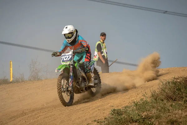 GDANSK, POLONIA - 10 DE SEPTIEMBRE: pilotos del Campeonato Polaco de Motocross Polonia, Gdansk 10 de septiembre de 2016 — Foto de Stock