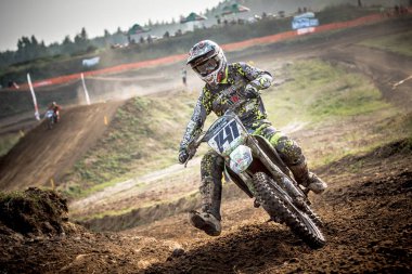 Gdansk, Polonya - 10 Eylül: biniciler üzerinde Lehçe Motocross Şampiyonası Polonya, Gdansk 10 Septemeber 2016