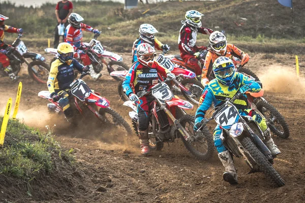 GDANSK, POLAND - SEPTEMBER 10 : riders on Polish Motocross Championship Poland, Gdansk 10 Septemeber 2016 — Stock Photo, Image