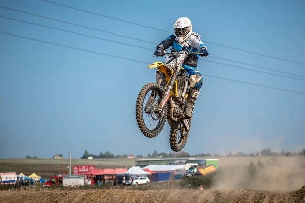 GDANSK, POLONIA - 10 DE SEPTIEMBRE: piloto del Campeonato Polaco de Motocross Polonia, Gdansk 10 de septiembre de 2016 — Foto de Stock