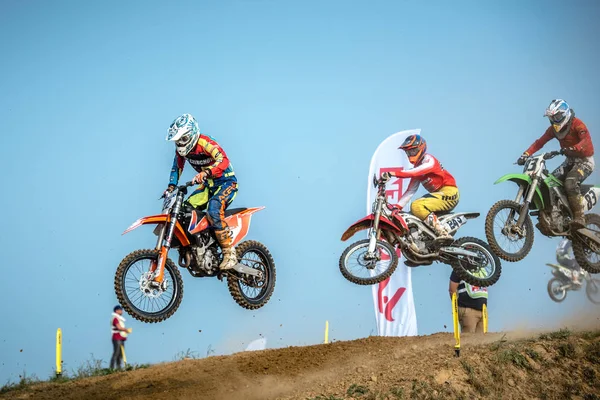 GDANSK, POLONIA - 10 DE SEPTIEMBRE: piloto del Campeonato Polaco de Motocross Polonia, Gdansk 10 de septiembre de 2016 — Foto de Stock