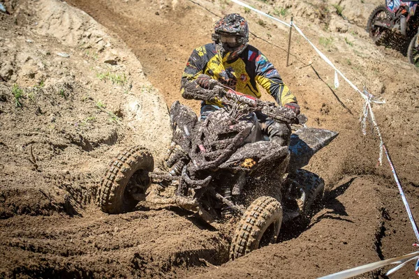 Malechowo, Polen - 17 juli: undefined quad ruiter op Poolse Enduro Championship Polen, Malechowo 17 juli 2016 — Stockfoto