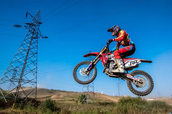 GDANSK, POLONIA - 11 DE SEPTIEMBRE: piloto indefinido en el Campeonato Polaco de Motocross Polonia, Gdansk 11 de septiembre de 2016 — Foto de Stock