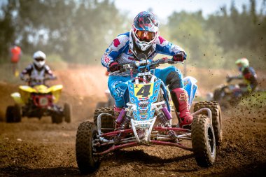 Chojna, Polonya - 25 Eylül: Polonyalı Batı Bölgesi Motocross Şampiyonası Polonya, Chojna 25 Eylül 2016 tanımsız rider