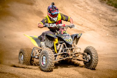 Chojna, Polonya - 25 Eylül: Polonyalı Batı Bölgesi Motocross Şampiyonası Polonya, Chojna 25 Eylül 2016 tanımsız rider