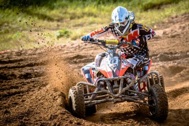Chojna, Polonya - 25 Eylül: Polonyalı Batı Bölgesi Motocross Şampiyonası Polonya, Chojna 25 Eylül 2016 tanımsız rider
