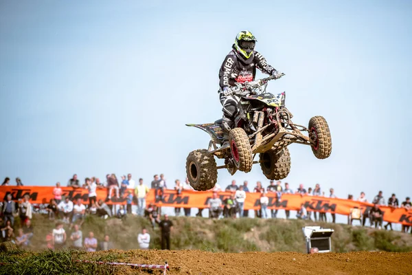 CHOJNA, POLAND - SEPTEMBER 25 : undefined rider on Polish West Zone Motocross Championship Poland, Chojna 25 September 2016 — Stock Photo, Image