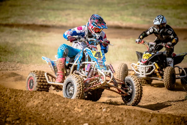 CHOJNA, POLÓNIA - SETEMBRO 25: piloto indefinido no Campeonato Polonês de Motocross da Zona Oeste Polônia, Chojna 25 setembro 2016 — Fotografia de Stock