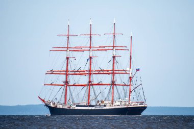 Trzebiez, Polonya - 08 Ağustos 2017 - yelkenli gemi Sedov sonra uzun boylu Gemi Yarışları 2017 yılında 05-08 Ağustos, Stettin Polonya final tam denize yelken