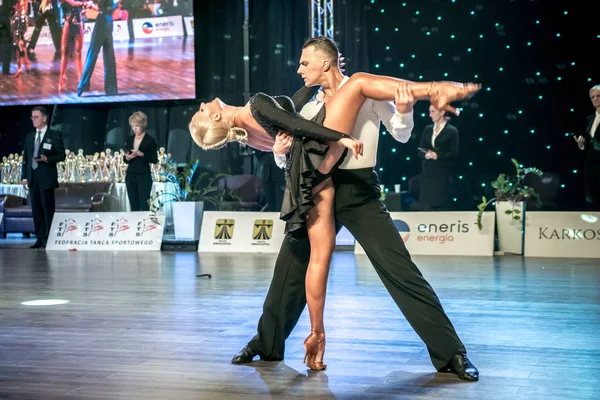 Ruda Slaska, Polonya - 12 Mart 2017 - Lehçe Ruda Slaska Latin dansında şampiyonluk