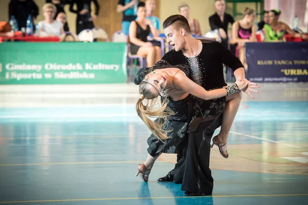 Dziwnow, Polonya - 21 Mayıs 2016 - Sloneczny dans yarışması. Dziwnow bölgesel dans turnuva