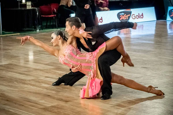 Krakow, Polonya - 11 Aralık 2016 - Wieczysty dans yarışması. Bölgesel dans turnuva Krakow