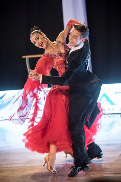 Krakow, Polonya - 11 Aralık 2016 - Wieczysty dans yarışması. Bölgesel dans turnuva Krakow