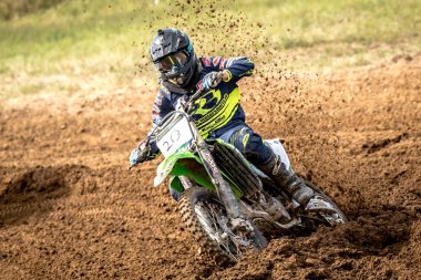 Chojna, Polonya - 25 Eylül: Polonyalı Batı Bölgesi Motocross Şampiyonası Polonya, Chojna 25 Eylül 2016 tanımsız rider