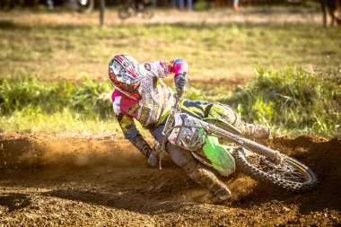 Chojna, Polonya - 25 Eylül: Polonyalı Batı Bölgesi Motocross Şampiyonası Polonya, Chojna 25 Eylül 2016 tanımsız rider