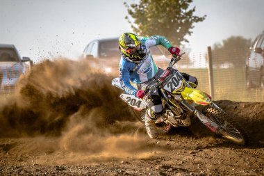 Chojna, Polonya - 25 Eylül: Polonyalı Batı Bölgesi Motocross Şampiyonası Polonya, Chojna 25 Eylül 2016 tanımsız rider