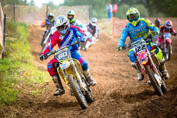 CHOJNA, POLAND - SEPTEMBER 25 : undefined rider on Polish West Zone Motocross Championship Poland, Chojna 25 September 2016 — Stock Photo, Image