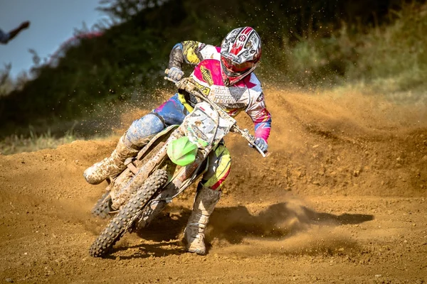 Chojna, Polonya - 25 Eylül: Polonyalı Batı Bölgesi Motocross Şampiyonası Polonya, Chojna 25 Eylül 2016 tanımsız rider