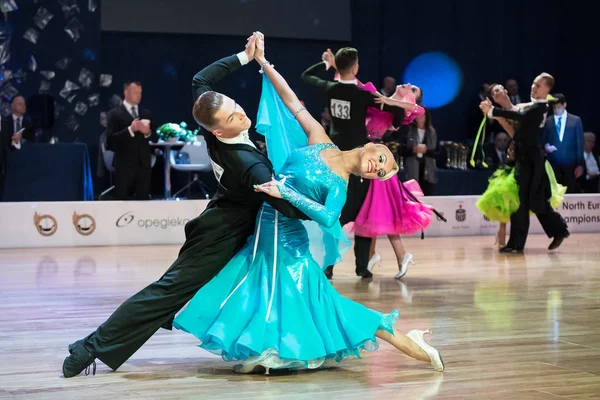 Эльбрус, Польша - 14 октября 2017 - Baltic Cup Dance Competition. Международный танцевальный турнир в Элблаге — стоковое фото