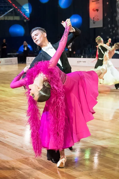 Эльбрус, Польша - 14 октября 2017 - Baltic Cup Dance Competition. Международный танцевальный турнир в Элблаге — стоковое фото
