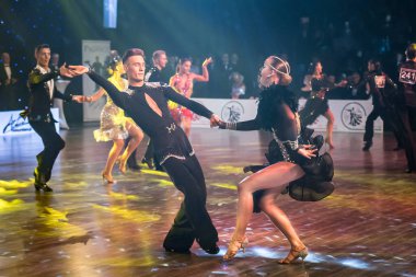 Krakow, Polonya - 09 Aralık 2017 - Wieczysty Kupası dans yarışması. Ulusal balo salonu dans turnuva Wieczysty Kupası Krakow