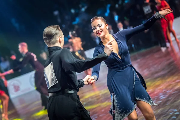 Krakow, Polen - 9. desember 2017 - Wieczysty Cup Dance Competition. Den nasjonale ballsalen Dansekonkurranse Wieczysty Cup i Krakow – stockfoto