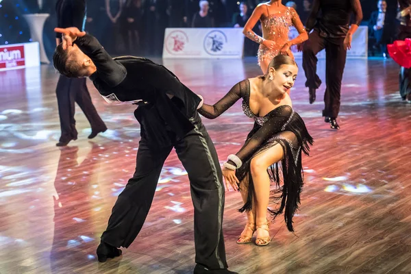 Krakow, Polonya - 09 Aralık 2017 - Wieczysty Kupası dans yarışması. Ulusal balo salonu dans turnuva Wieczysty Kupası Krakow — Stok fotoğraf