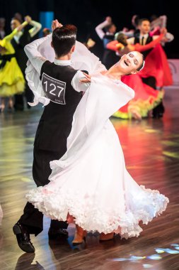 Krakow, Polonya - 09 Aralık 2017 - Wieczysty Kupası dans yarışması. Ulusal balo salonu dans turnuva Wieczysty Kupası Krakow