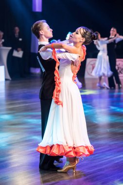 Krakow, Polonya - 09 Aralık 2017 - Wieczysty Kupası dans yarışması. Ulusal balo salonu dans turnuva Wieczysty Kupası Krakow